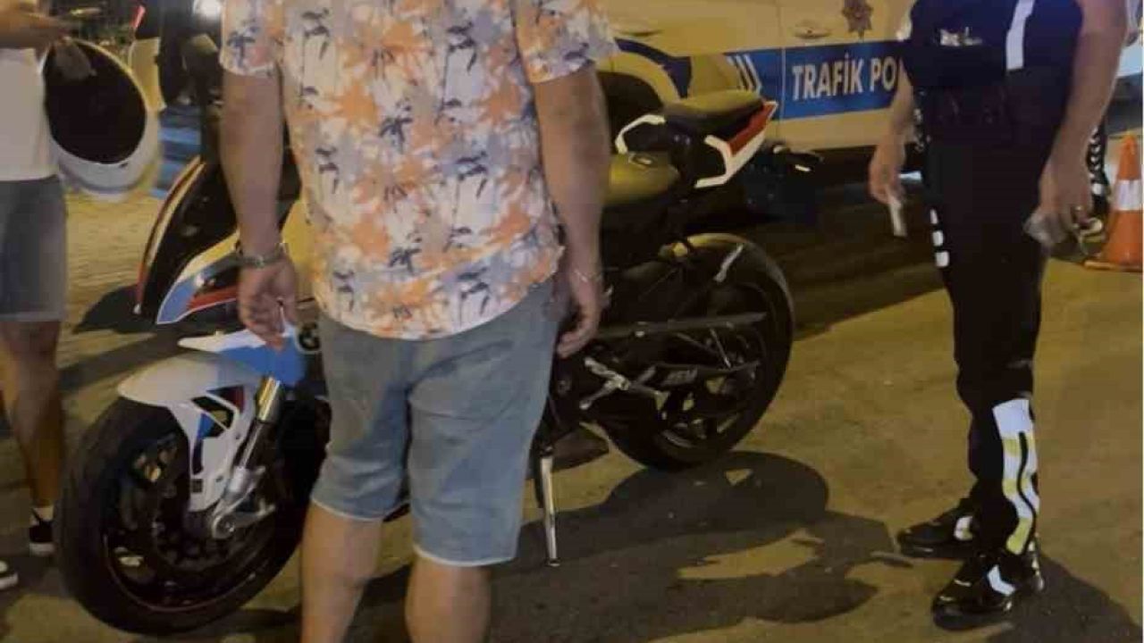 Çorlu’da akrobatik hareketler yapan motosikletliye ağır ceza