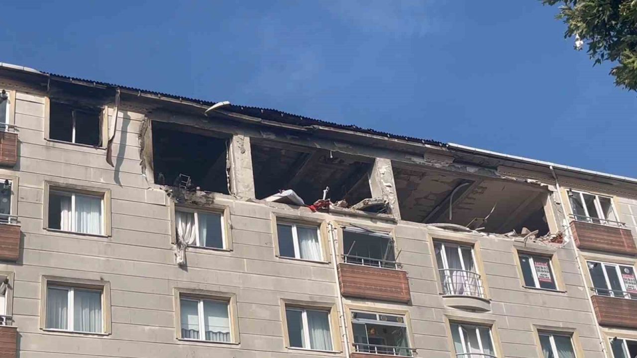 Çorlu’daki patlamanın izleri gün ağarınca ortaya çıktı