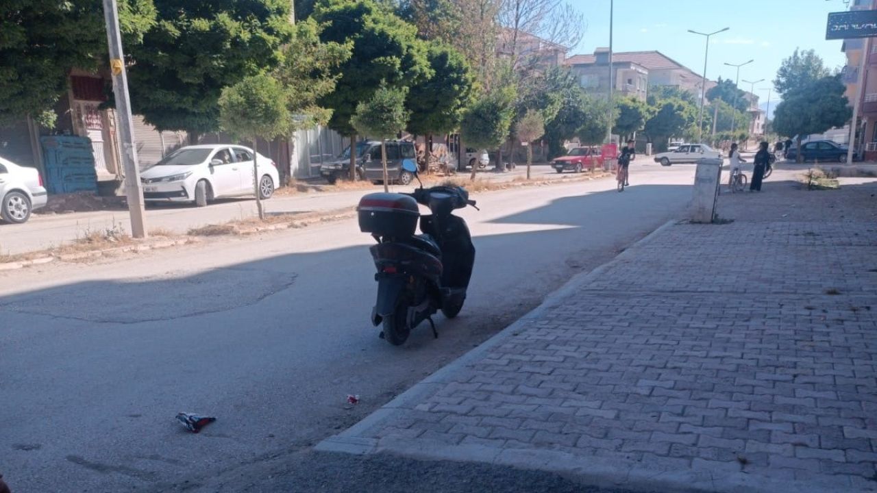Devrilen elektrikli bisikletin sürücüsü yaralandı