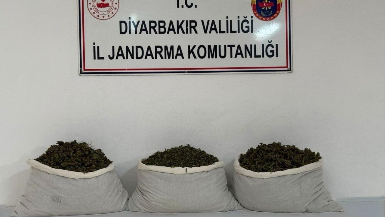 Diyarbakır’da 107 kilo esrar maddesi ele geçirildi