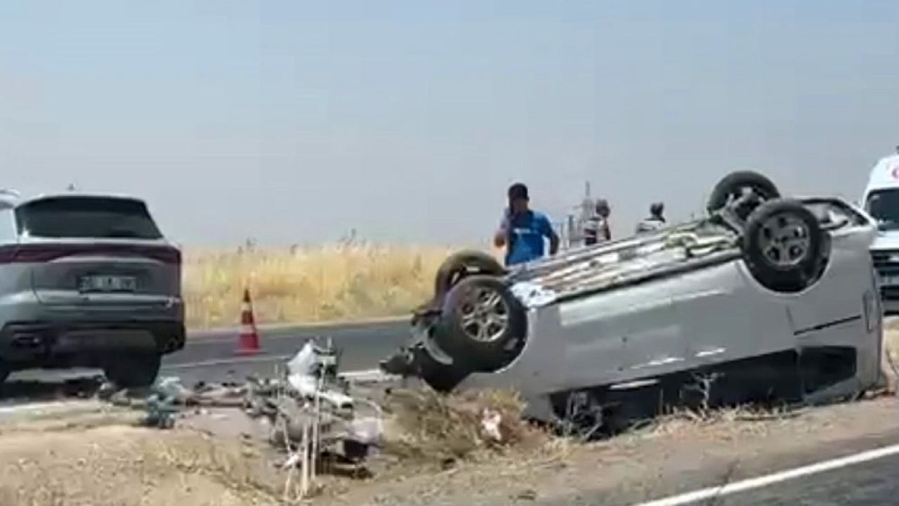 Diyarbakır’da iki otomobil çarpıştı: 9 yaralı