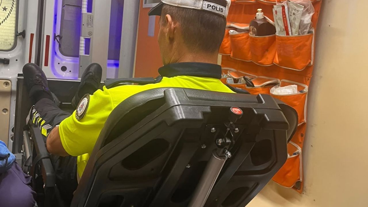 Dur ihtarına uymadı, motosikletini polisin üzerine sürdü: 2 yaralı
