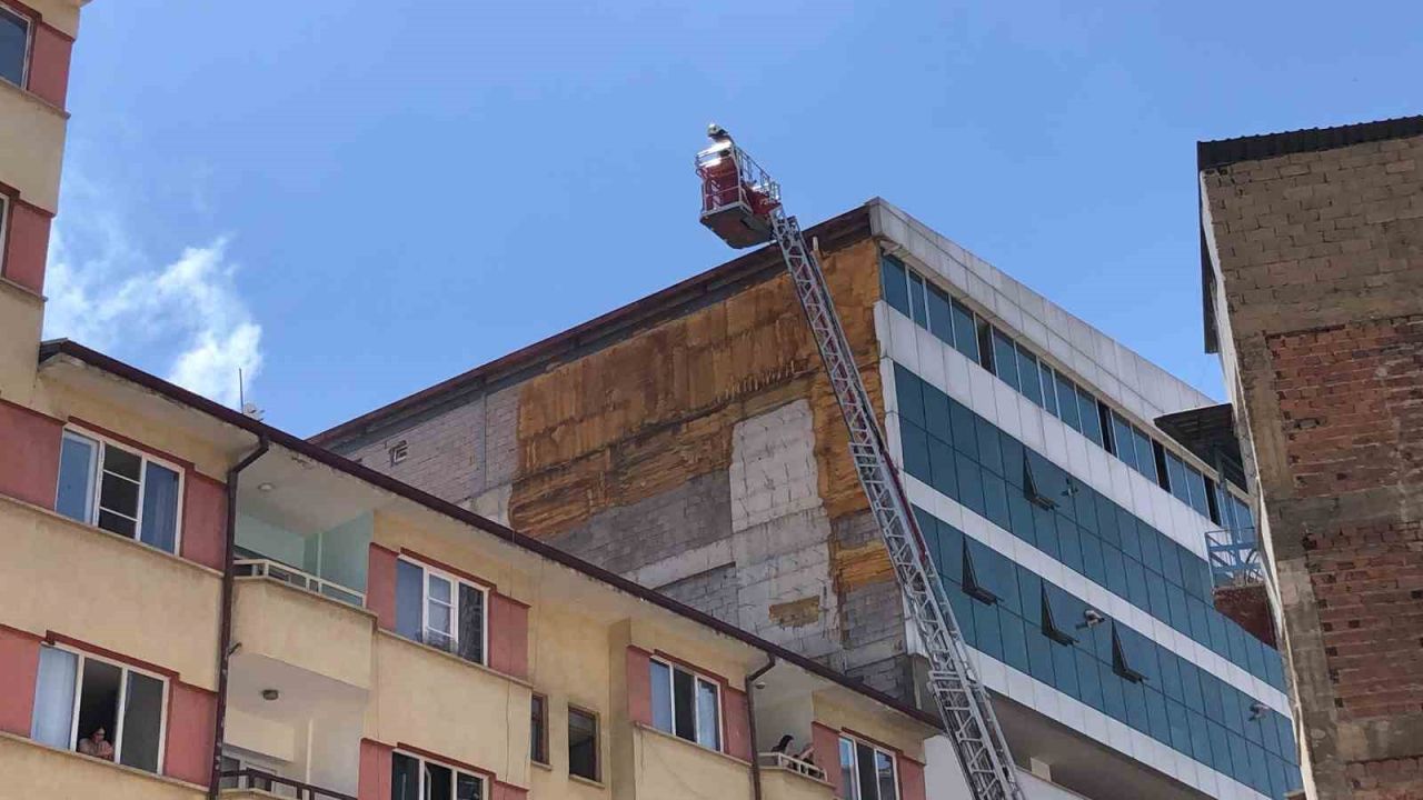Elazığ’da baca yangını paniğe neden oldu