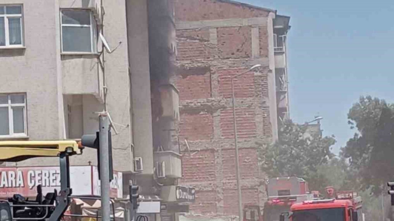 Elazığ’da ev yangını söndürüldü