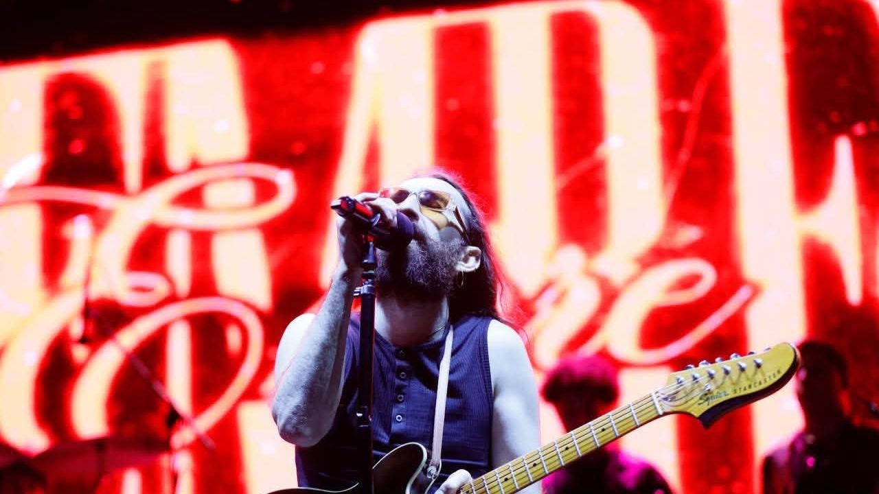 Emre Fel, festivalin finalinde coşturdu
