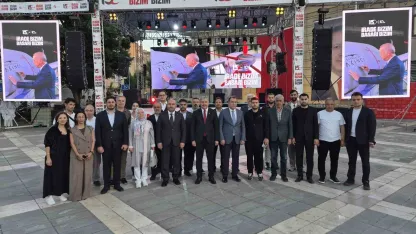 Eskişehir Valisi Yılmaz: "Yarın saat, akşam bu meydan inşallah dolup taşacak"
