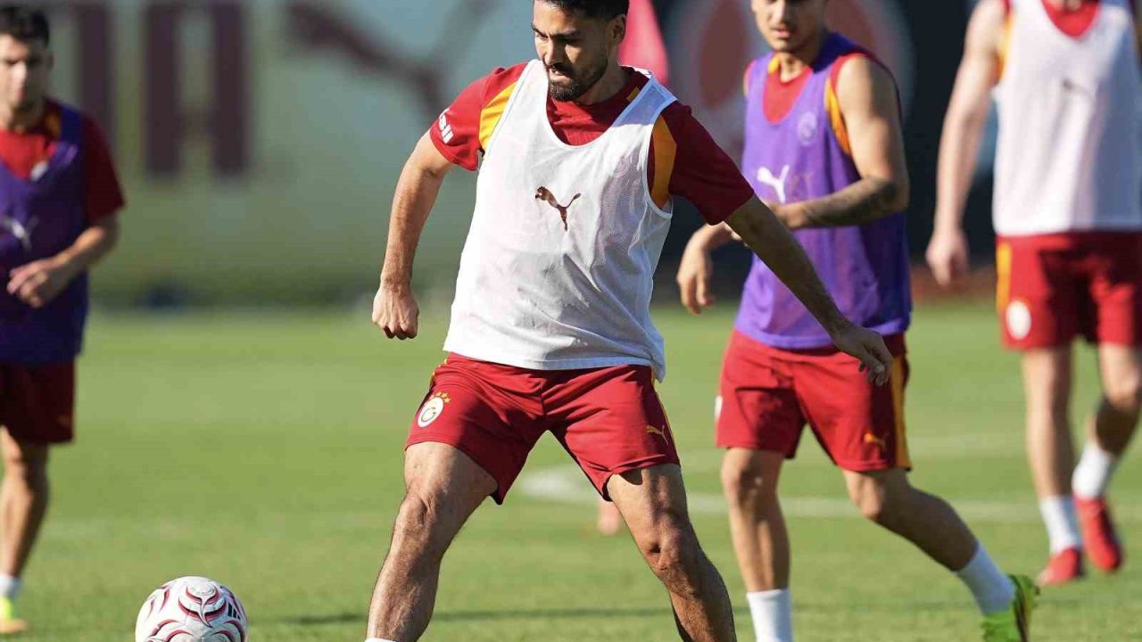 Galatasaray, sabah salonda, akşam sahada çalıştı