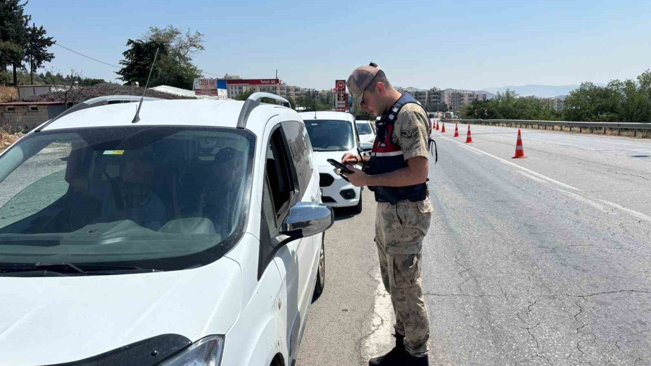 Gaziantep’te 25 aranan şahıs yakalandı