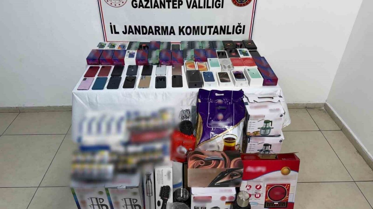 Gaziantep’te 2,8 milyon TL’lik kaçak ürün ele geçirildi