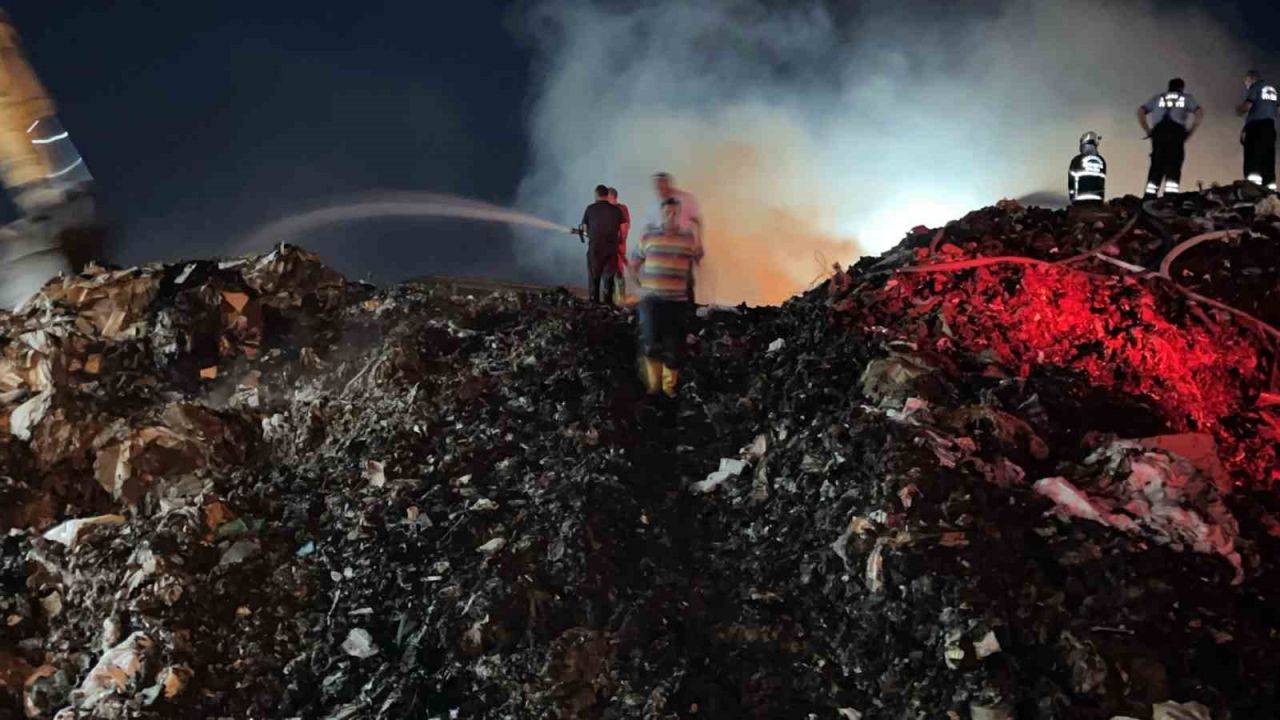 Gaziantep’te kağıt fabrikasındaki yangın kontrol altına alındı