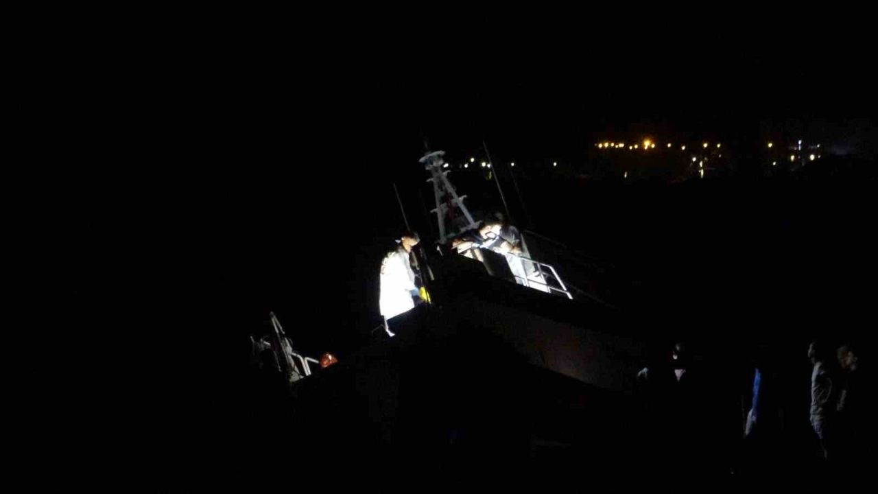 Giresun’da Sahil Güvenlik botu kaza yaptı, personel yaralandı
