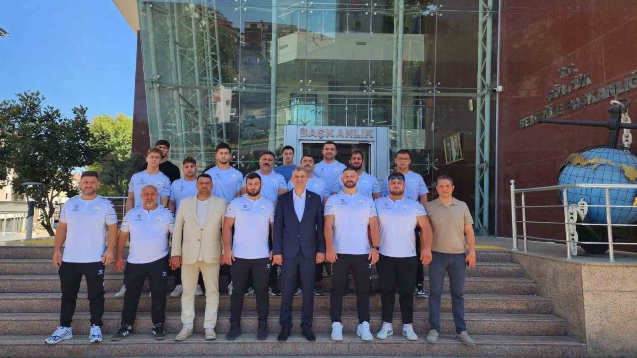 Gölcük’ün pehlivanları Kırkpınar yolcusu
