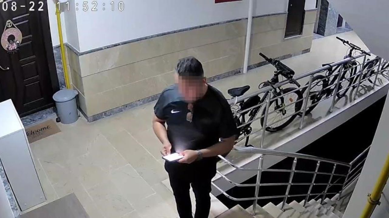 Görevlinin karısını öldüren sanığın yargılanmasına devam edildi