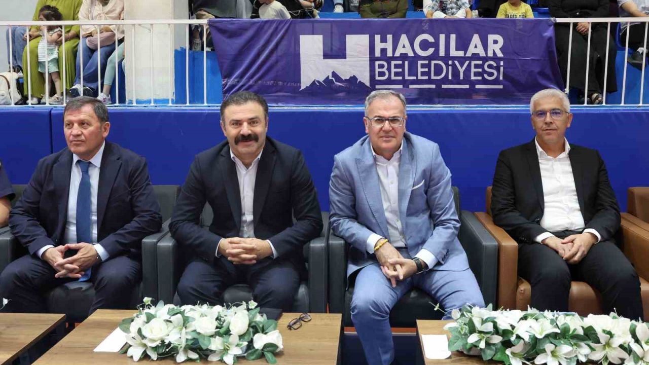 Hacılar’da yaz spor okulları coşkuyla açıldı
