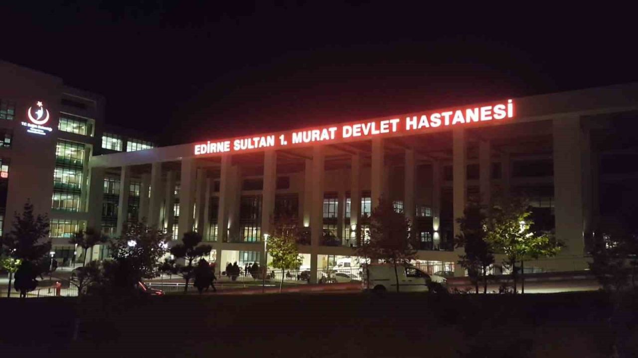 İpsala’da ahıra yıldırım düştü: 3 büyükbaş hayvan telef oldu, çiftlik sahibi yaralandı