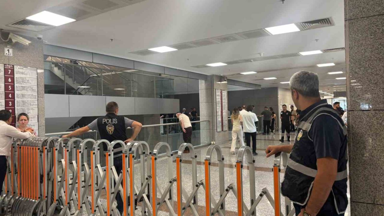 İstanbul Adalet Sarayı’nda hırsızlık zanlısı intihar etti