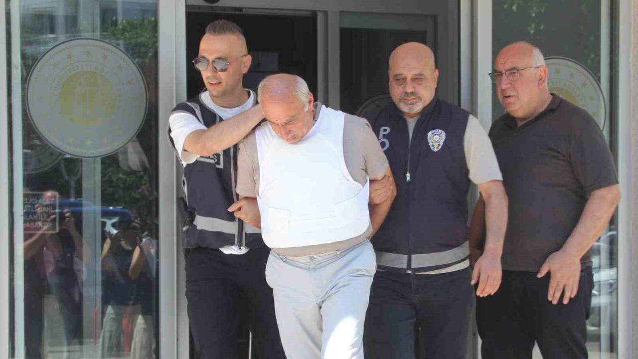 Kardeş katliamında zanlı tutuklandı: Çelik yelekle cezaevine götürüldü