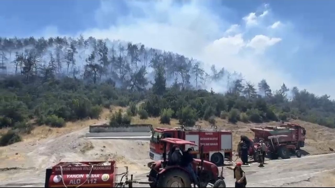 Kepsut’ta yangınla mücadele sürüyor