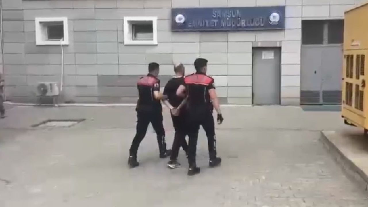 Kırmızı bültenle aranan firari ile uyuşturucu hükümlüsü yakalandı