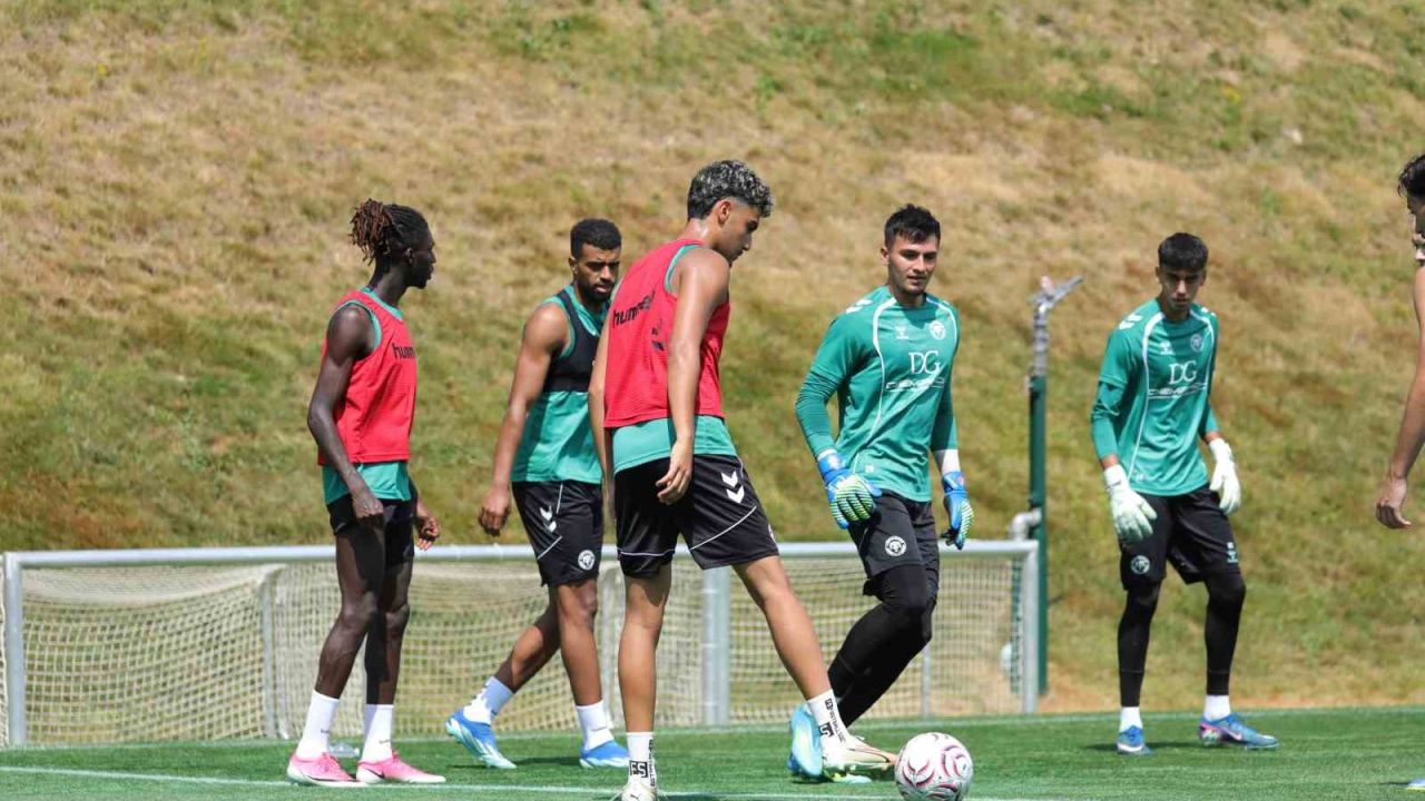 Konyaspor, Slovenya kampındaki hazırlıklarını sürdürüyor