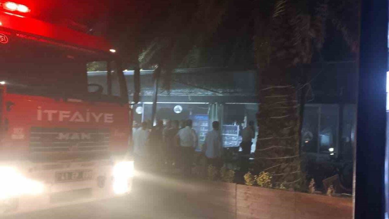 Körfez’de kafenin mutfağında çıkan yangın hasara neden oldu
