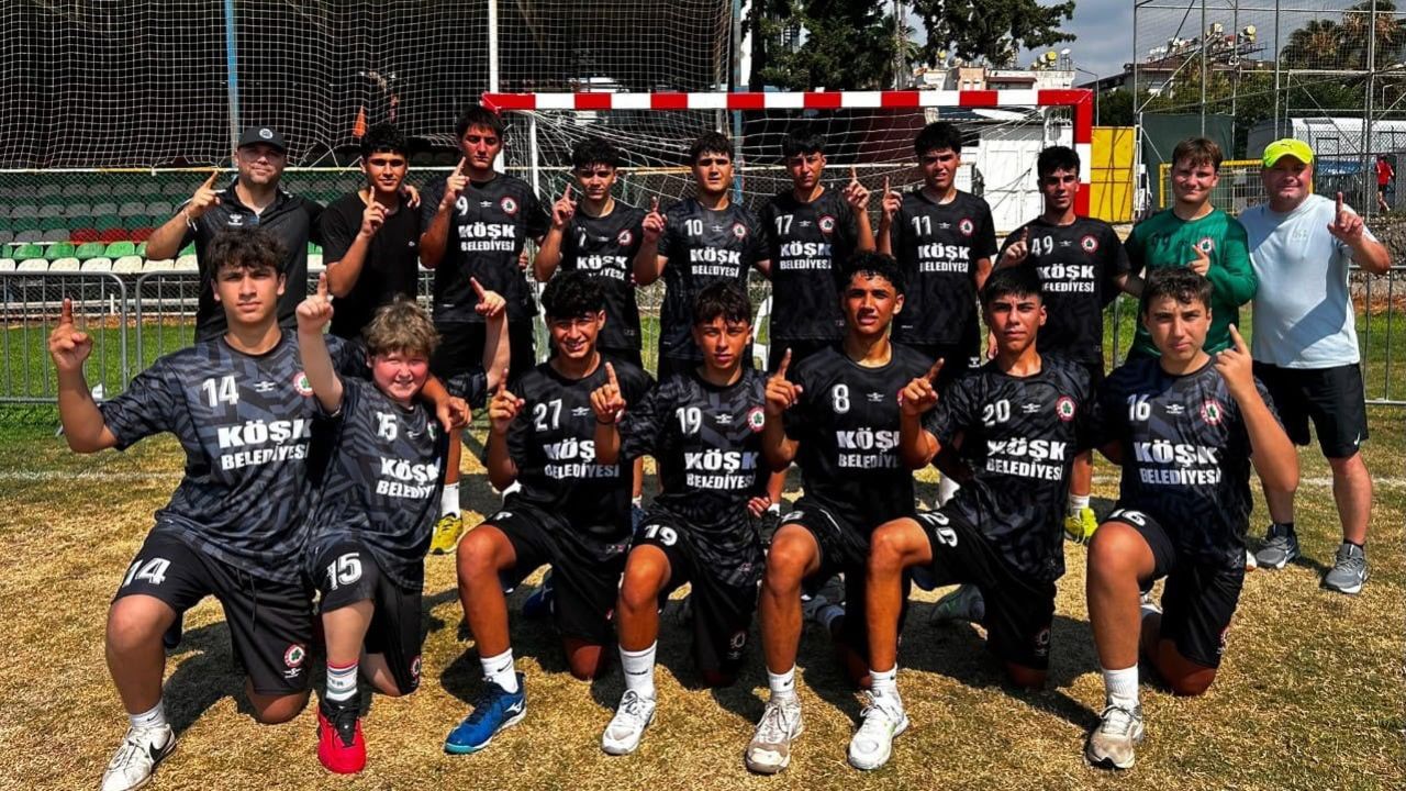 Köşk Belediye Doğanspor Hentbol Takımı Türkiye birincisi oldu