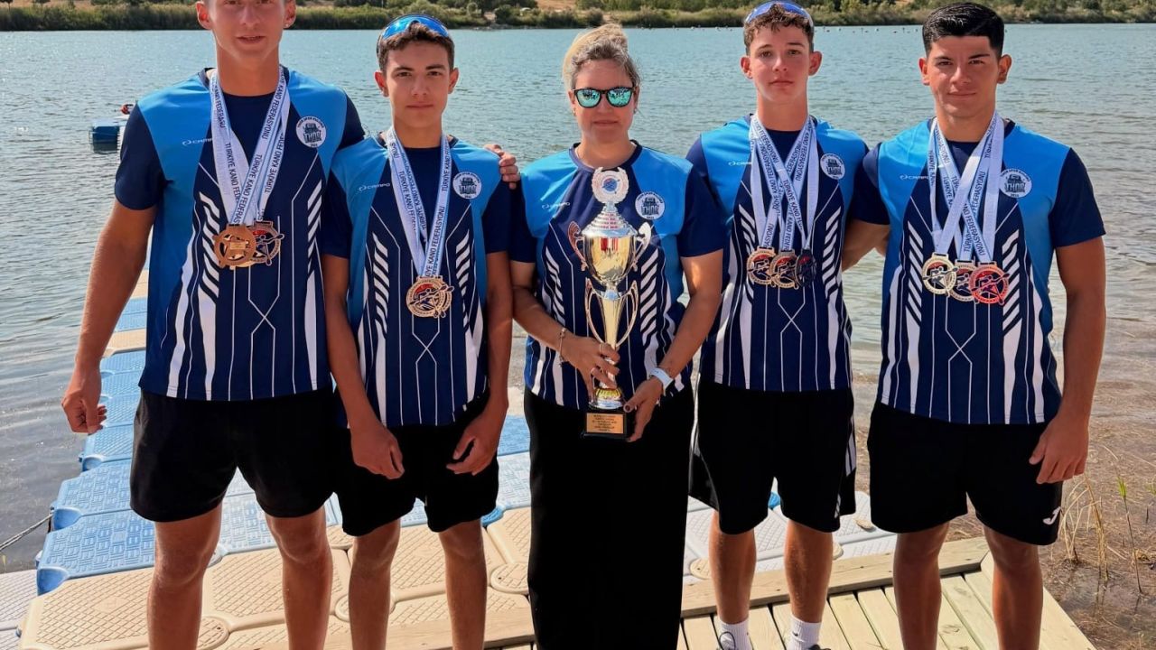Köyceğiz SEM sporcuları Durgunsu Kano Genç Erkekler Türkiye Şampiyonu oldu