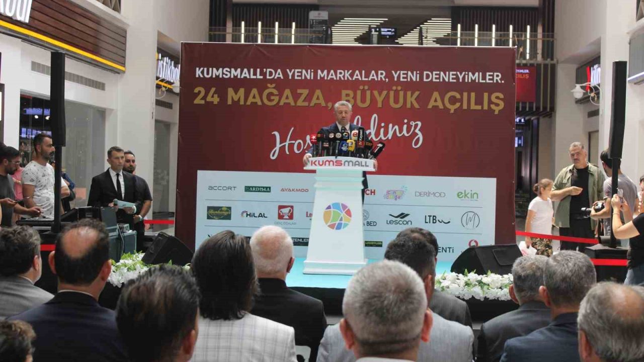 Kumsmall AVM’de 24 yeni mağaza açıldı
