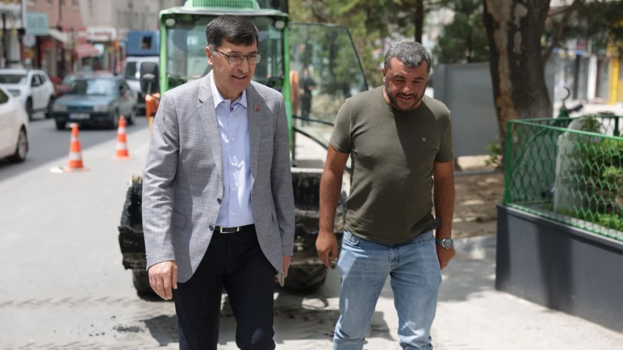 Kütahya Meydan Kavşağı’nda yeni trafik düzeni hayata geçti