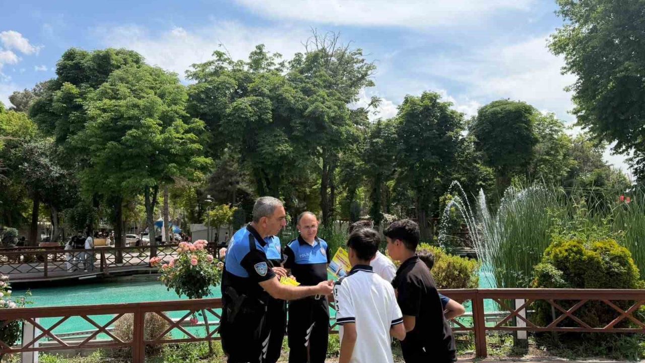 Malatya’da polis ekiplerinden boğulma vakalarına karşı farkındalık çalışması