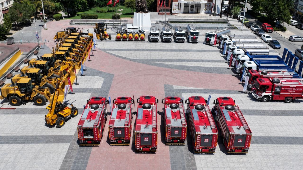 Manisa Büyükşehir filosunu 37 yeni araçla büyüttü