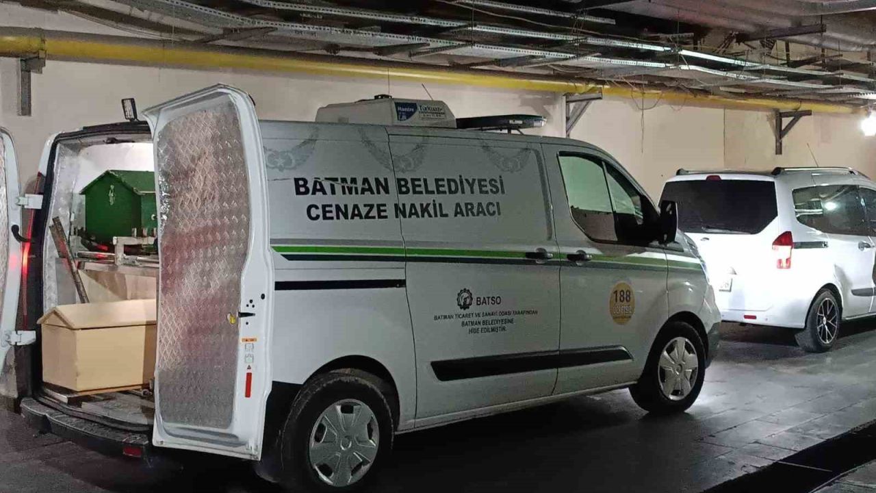 Mardin’de boğazına şeker kaçan 2 yaşındaki çocuk, Batman’da hayatını kaybetti