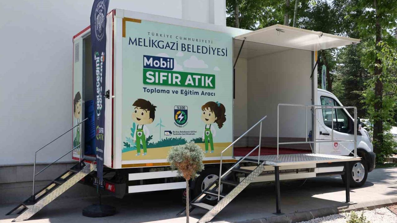 Melikgazi Belediyesi’nin sıfır atık başarısına teşekkür plaketi