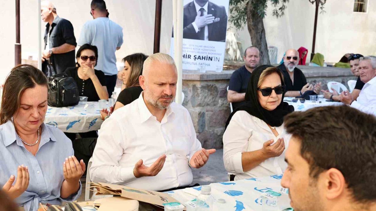 Menemen’de merhum Başkan Şahin dualarla anıldı