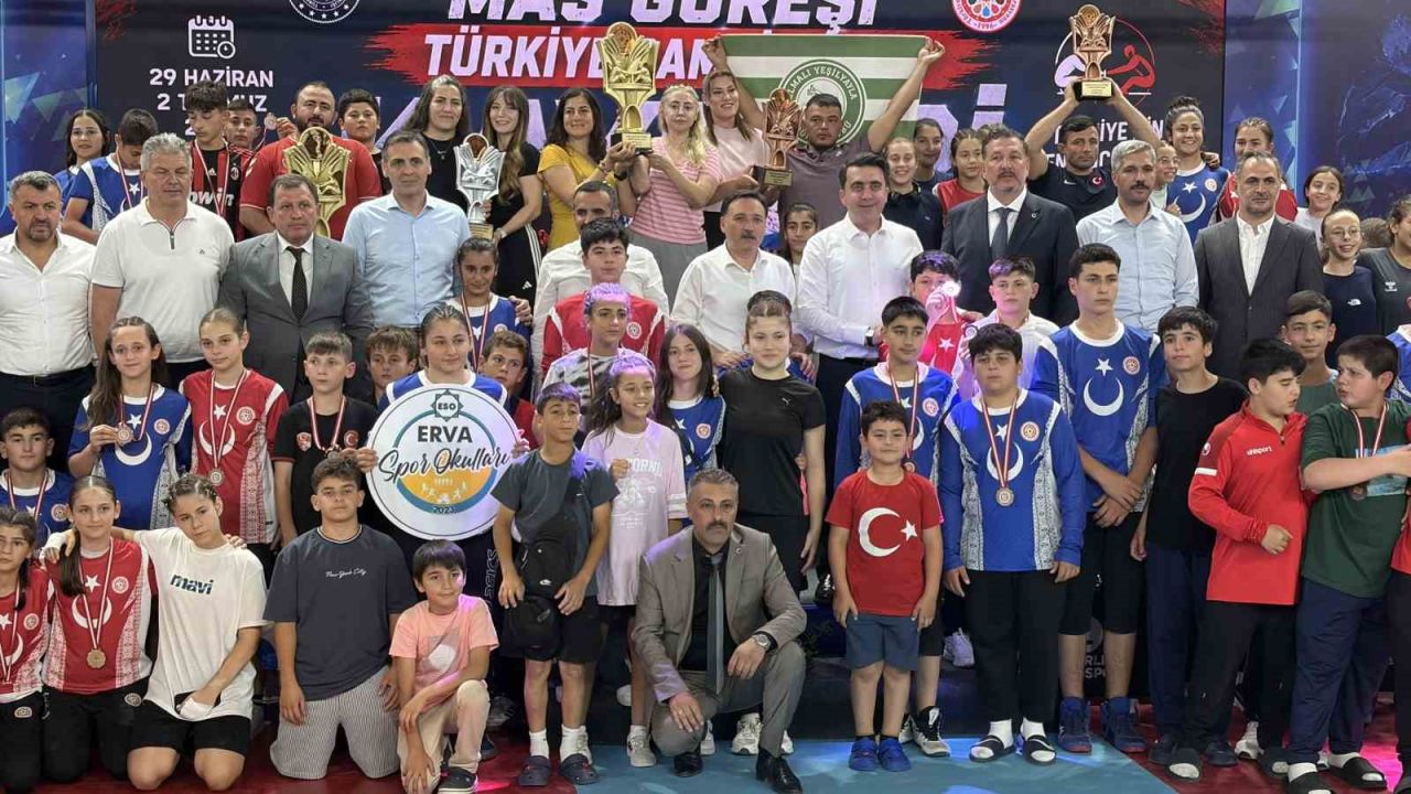 Minikler ve Yıldızlar Mas Güreşi Türkiye Şampiyonası Kayseri’de başladı