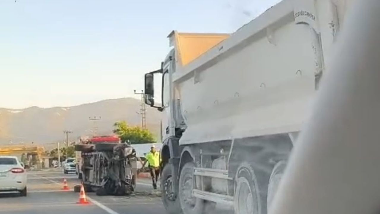 Muş’ta İl Özel İdaresi’ne ait araç takla attı: 1 yaralı