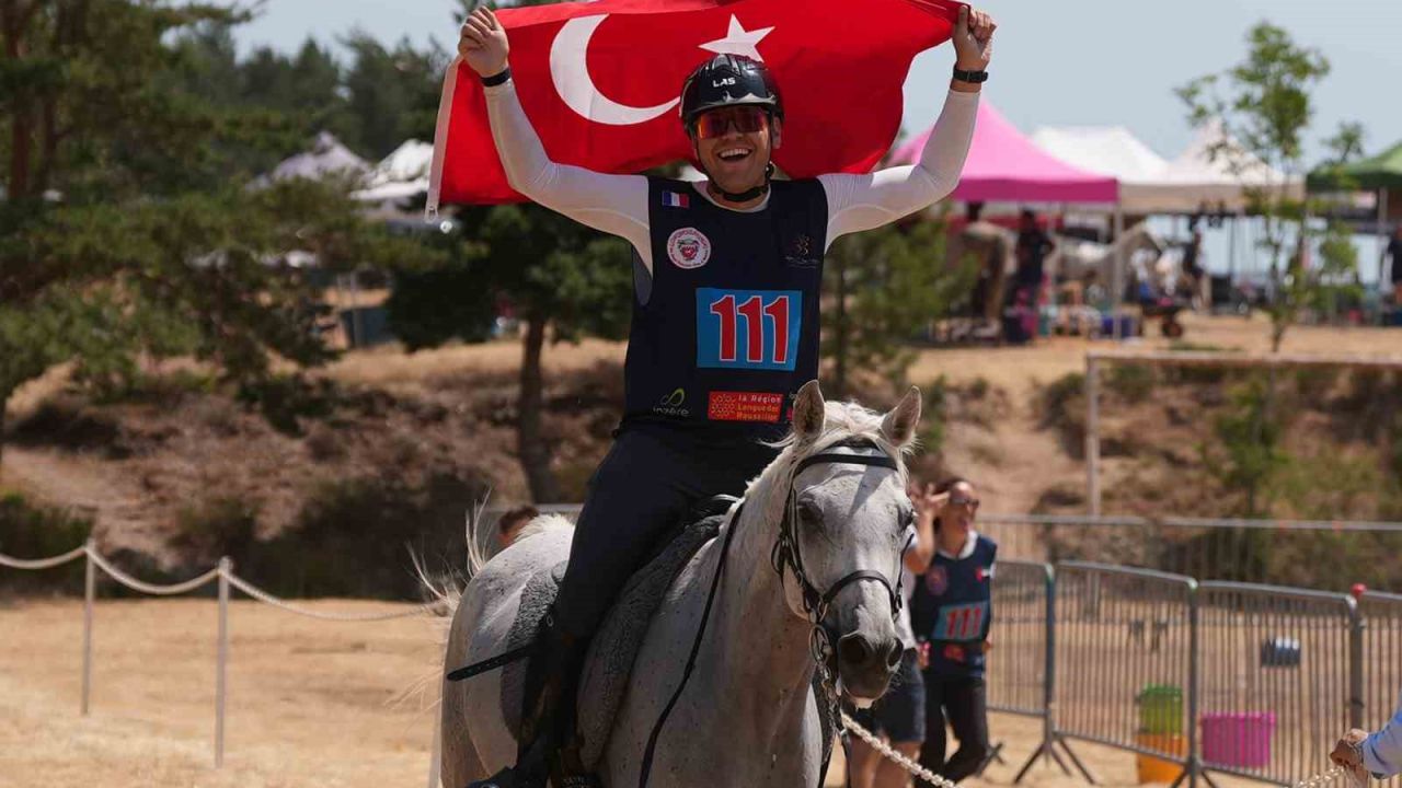 Oğuz Alper Öktem, milli sporcu oluyor