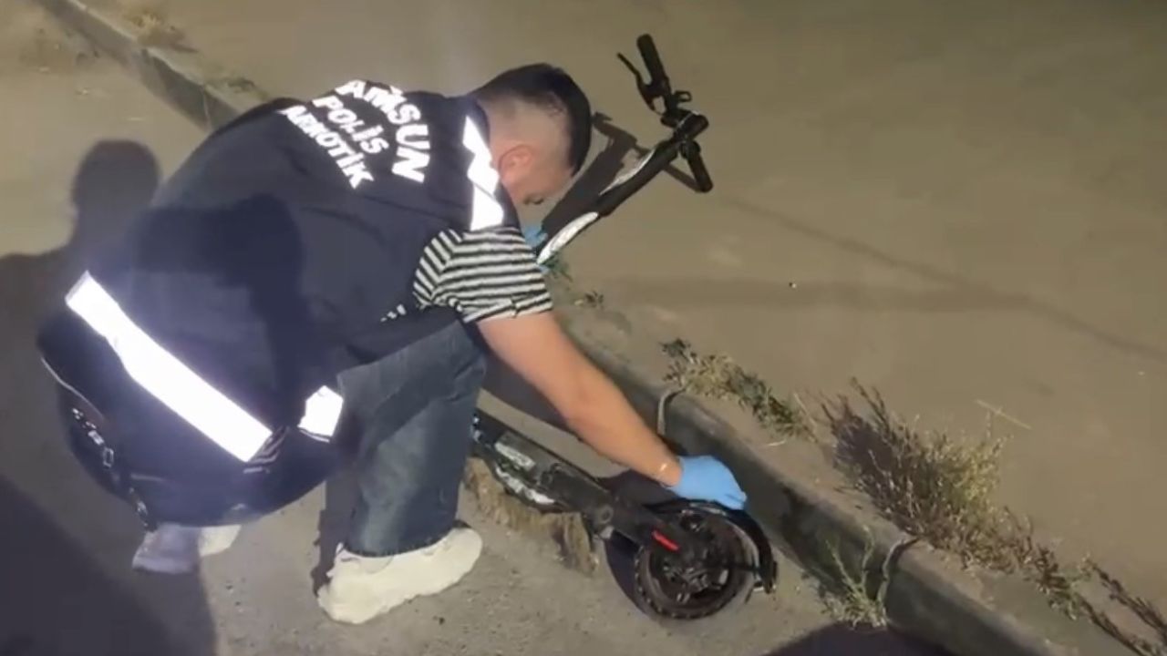 Peçeteye emdirilen uyuşturucuyu scooter bataryasında sakladı