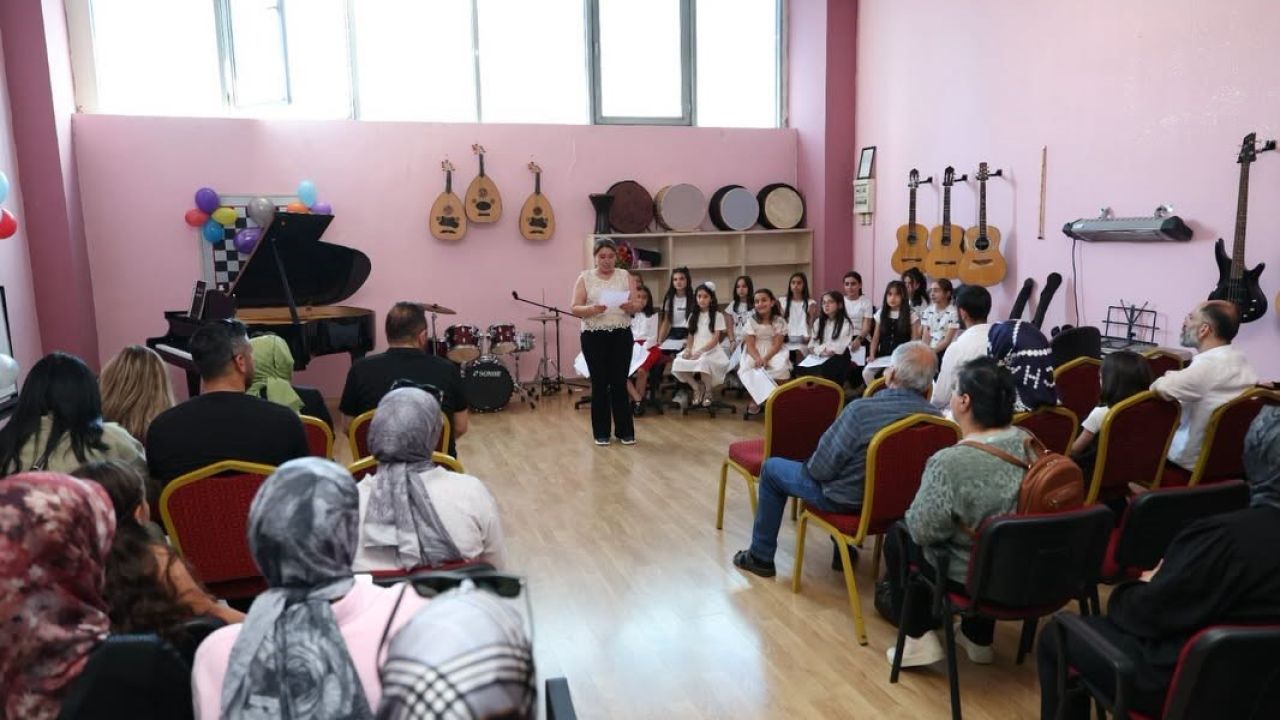 Pursaklar’da bir yıllık emek melodilere dönüştü