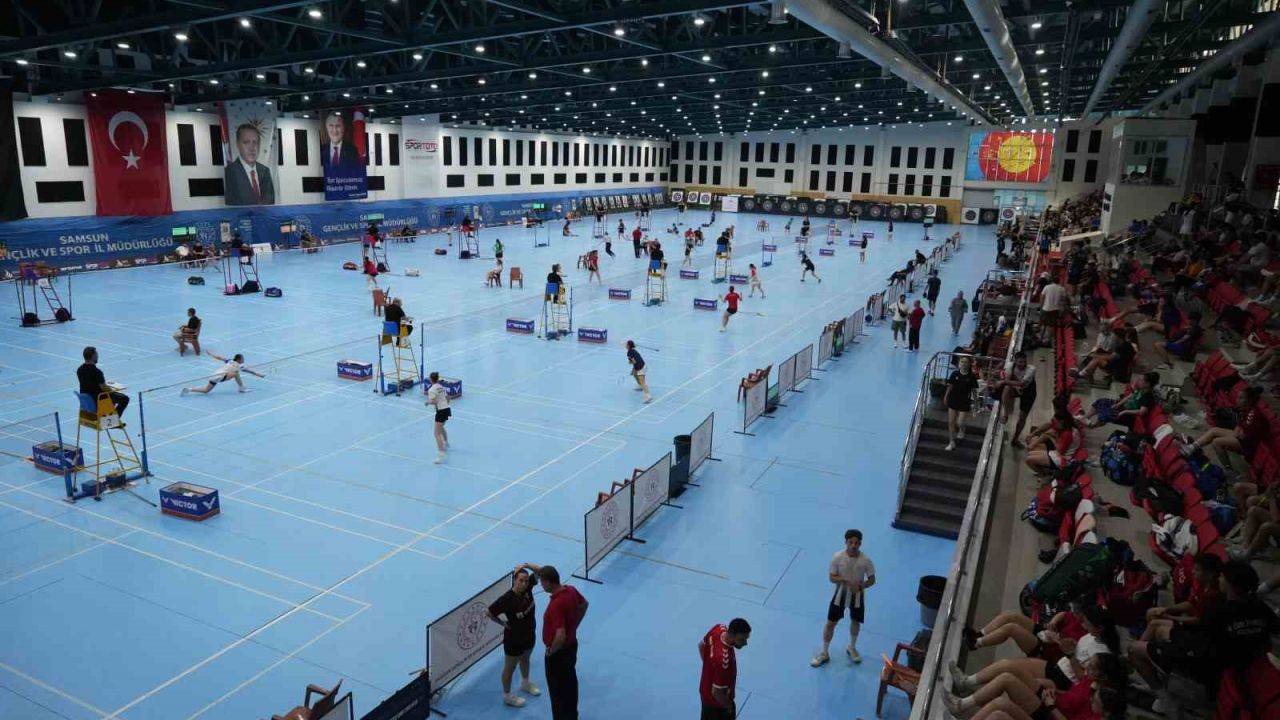 Samsun’da badminton heyecanı: 36 kulüp aynı sahnede