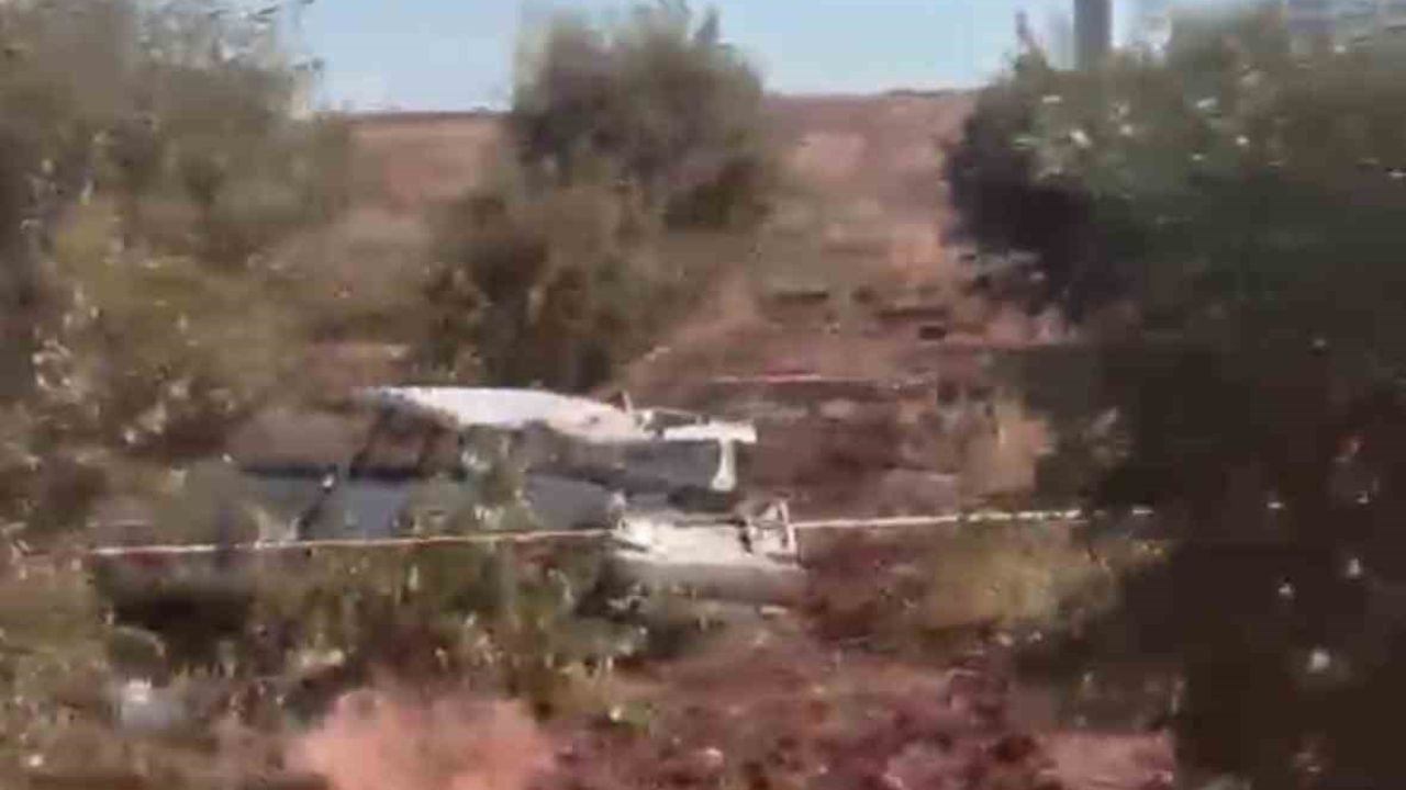 Şanlıurfa’da otomobil tarlaya uçtu: 1 ölü, 1 yaralı