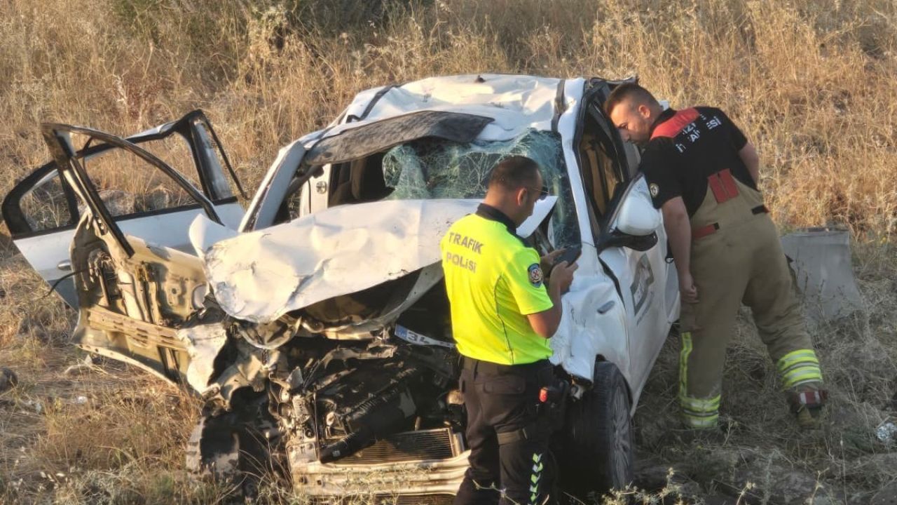Şırnak’ta otomobil şarampole devrildi: 1 ölü, 2 yaralı