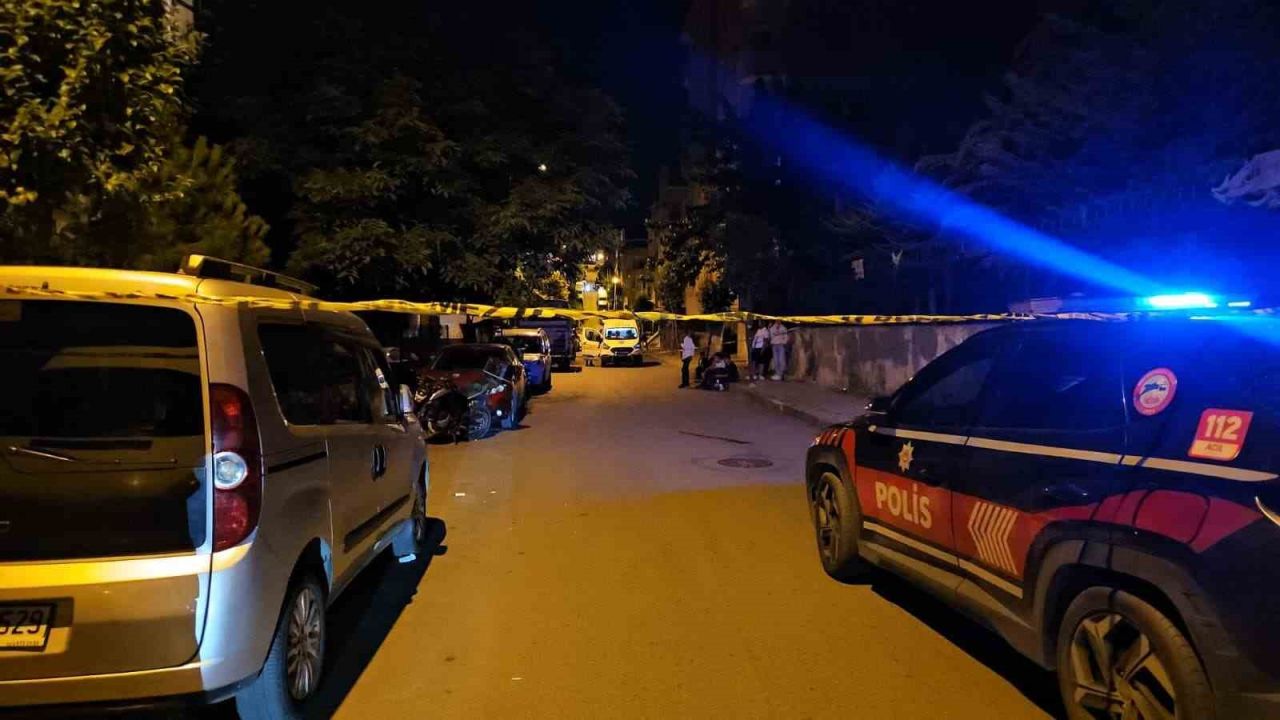 Sultangazi’de çalıntı motosikletle silahlı saldırı: 1 ağır yaralı