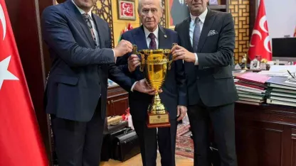 Türk Boks Federasyonu’ndan MHP Genel Başkanı Devlet Bahçeli’ye ziyaret