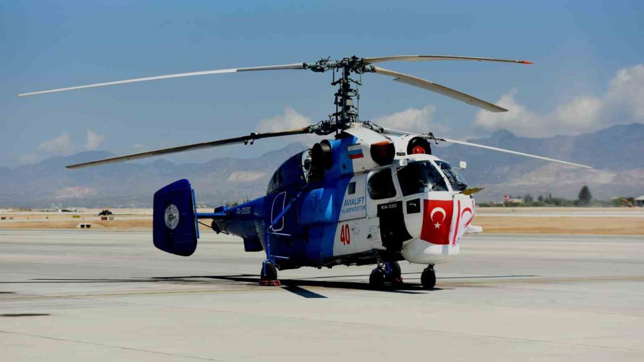 Türkiye’den KKTC’ye yangın söndürme helikopteri teslim edildi