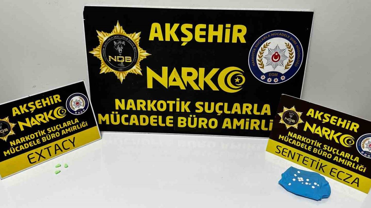 Tutuklu oğlunu ziyarete gitti, üzerinden 18 uyuşturucu hap çıktı