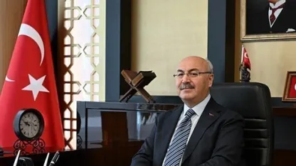 Vali Köşger, "15 Temmuz gecesi karanlığın bağrına bir ok gibi saplanıp esaret zincirlerini tek hamlede parçaladık"
