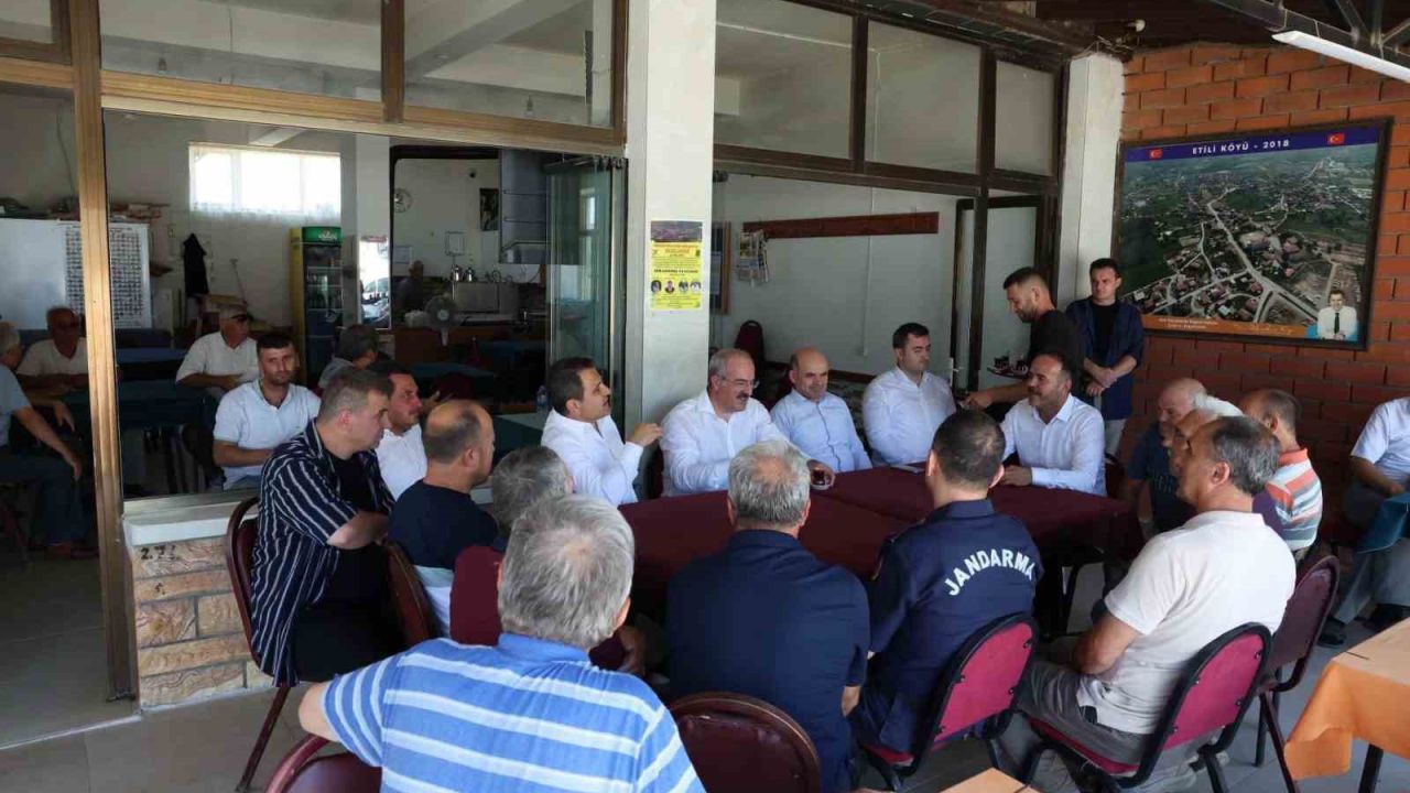 Vali Ömer Toraman Etili Köyü’nde vatandaşlarla bir araya geldi