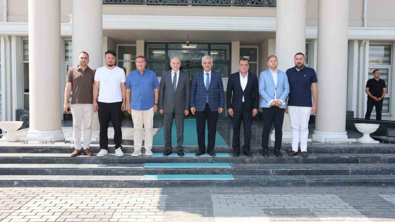Yeni yönetim çalışmalara başladı